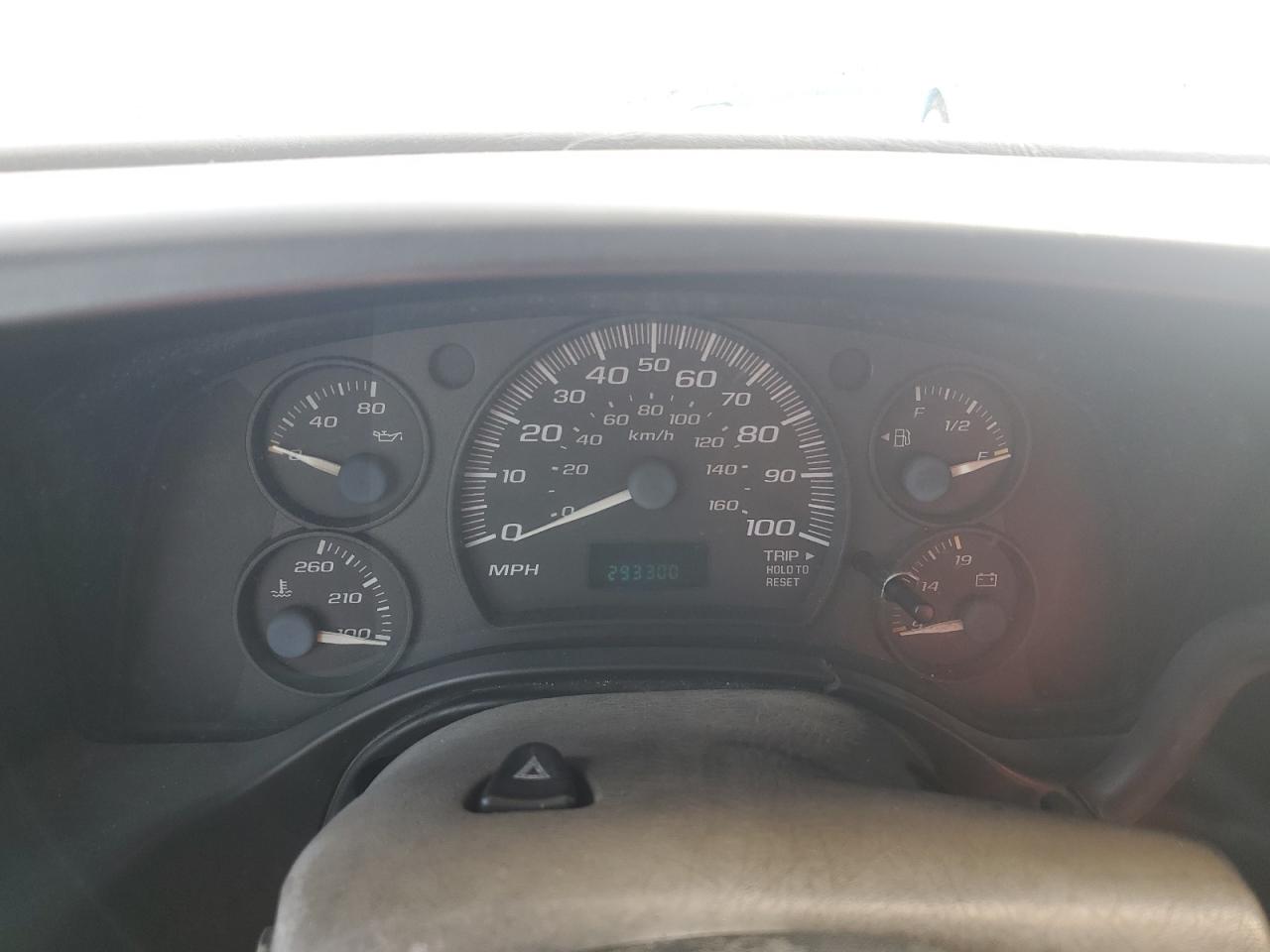 Chevrolet Express Image 9