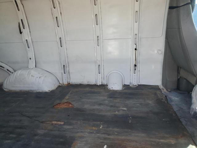 Chevrolet Express Image 10