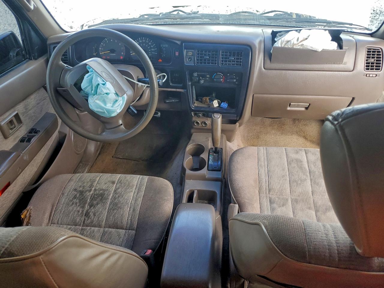 Toyota Tacoma Xtracab Prerunner Image 5