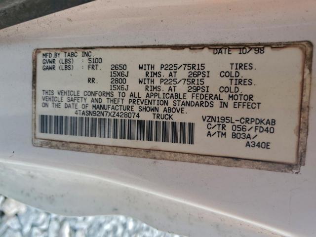 Toyota Tacoma Xtracab Prerunner Image 9