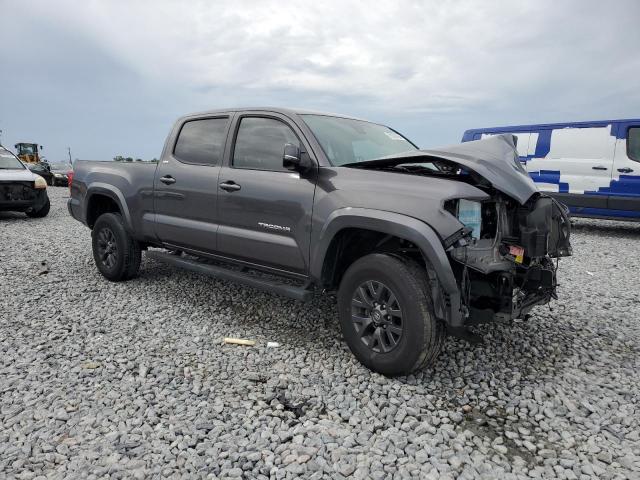 Toyota Tacoma Double Cab Image 8