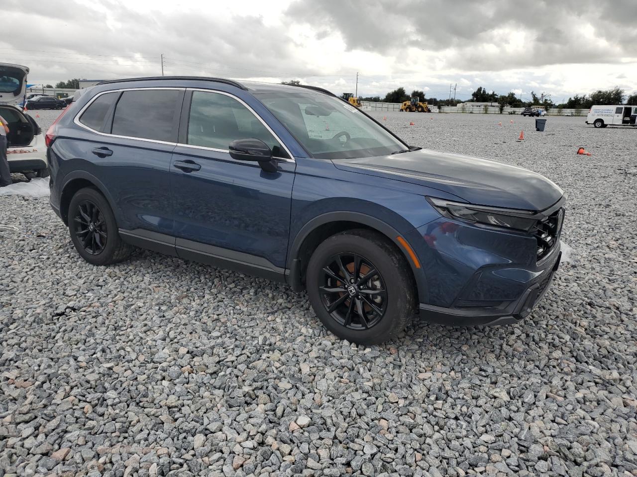 Honda Crv Sport Image 3