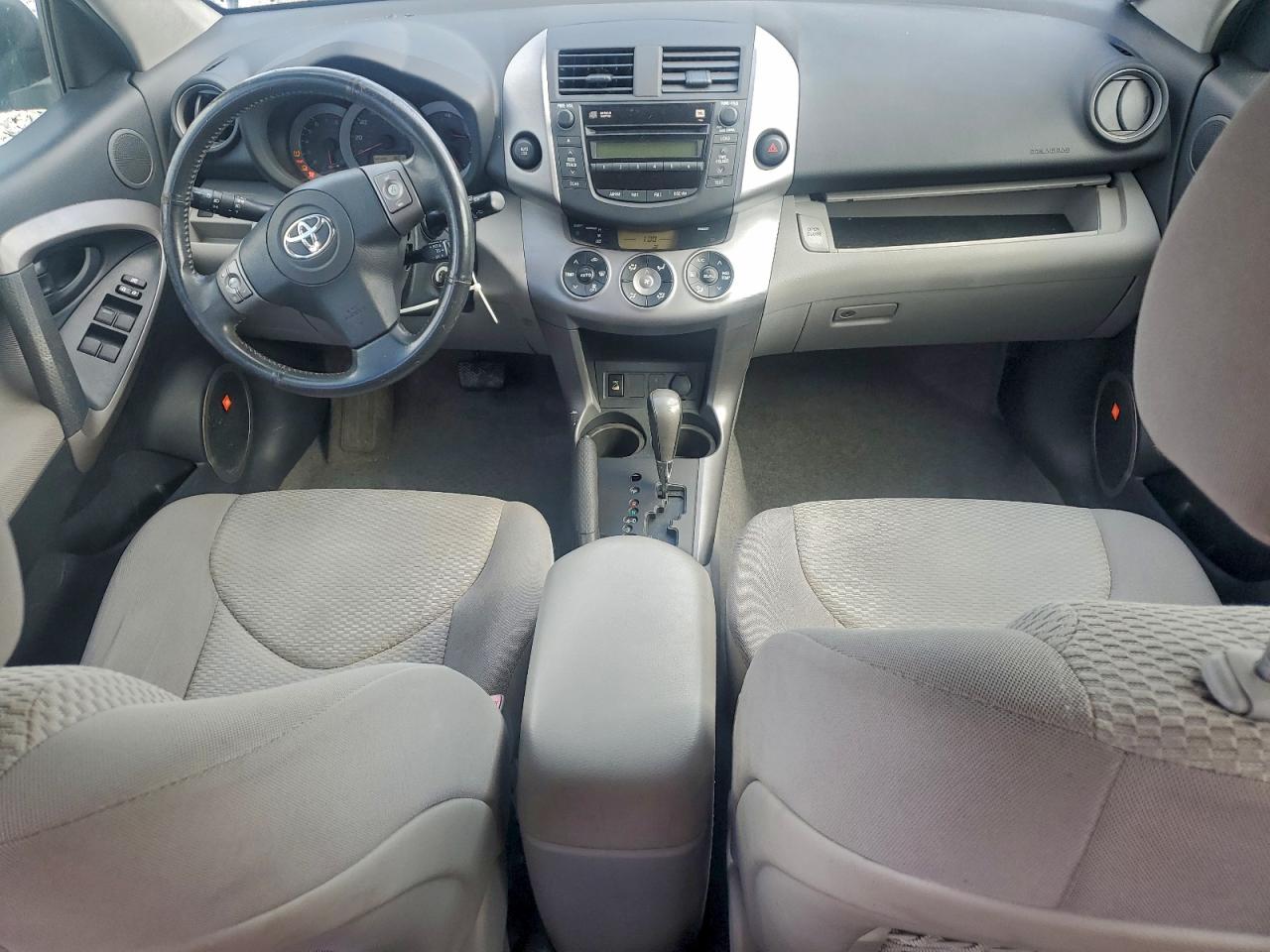 Toyota RAV4 Limited Image 11