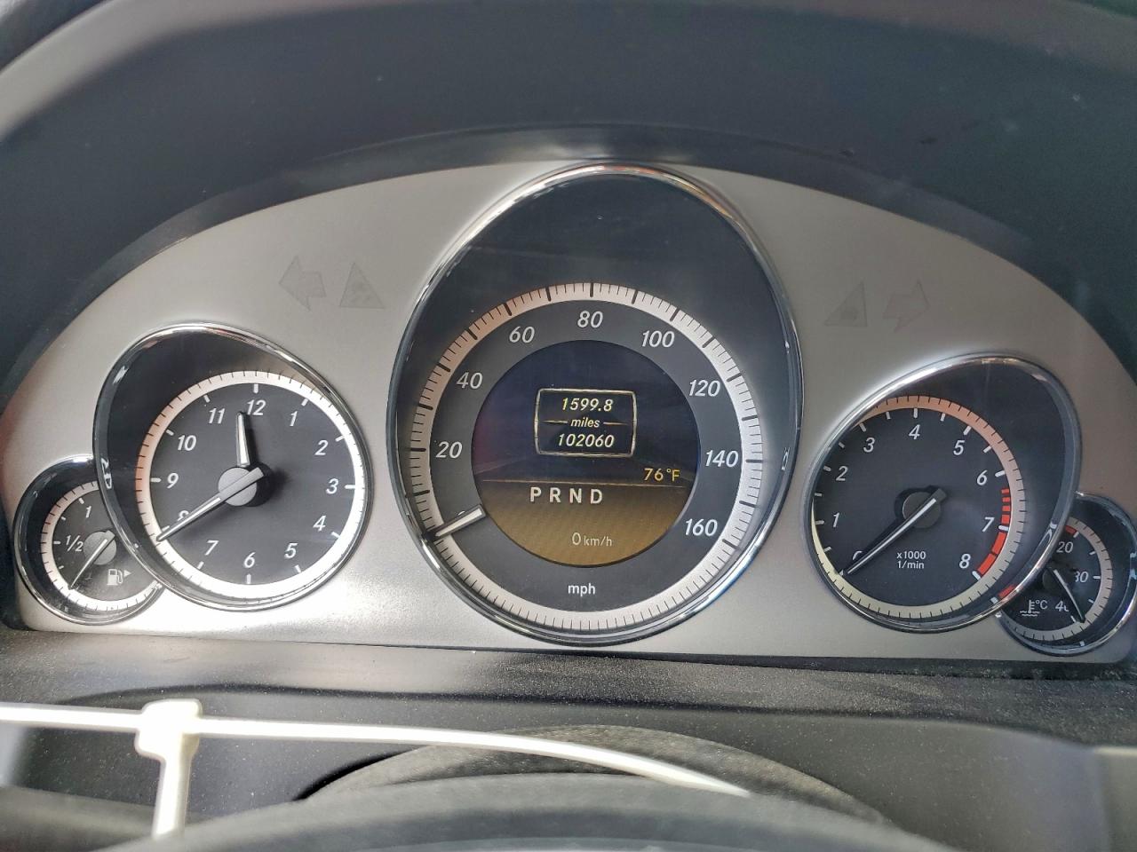 Mercedes-Benz E-Class 550 Image 8