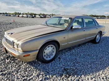  Salvage Jaguar XJ