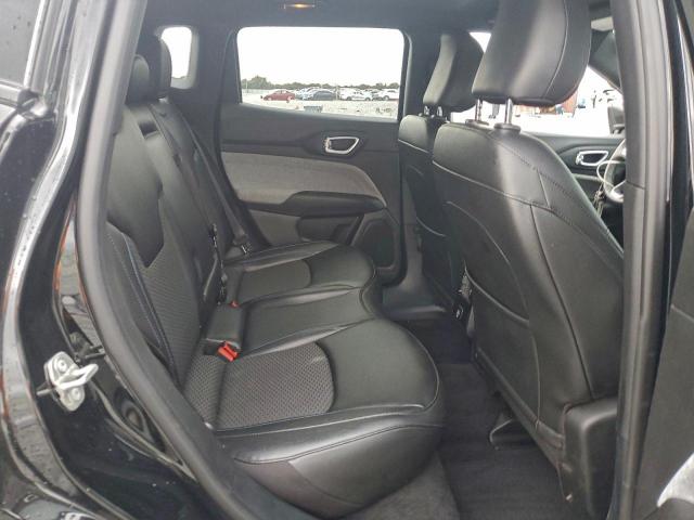 Jeep Compass Latitude Image 2