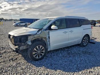  Salvage Kia Sedona