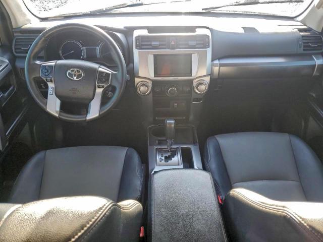 Toyota 4Runner Sr5 Image 10