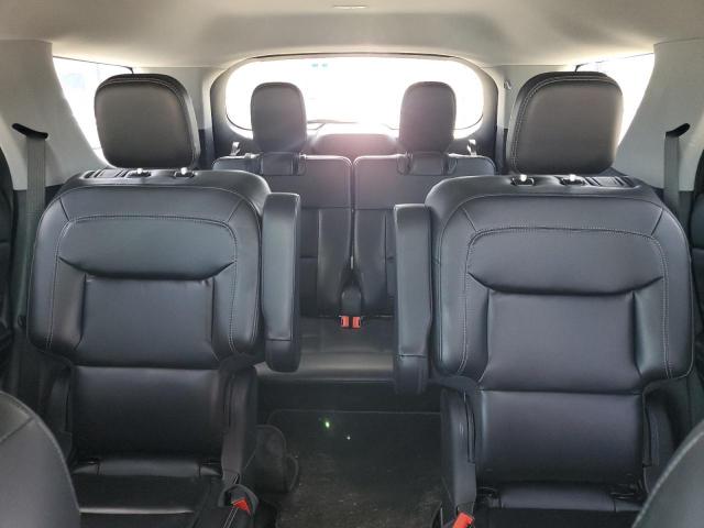 Ford Explorer Xlt Image 11