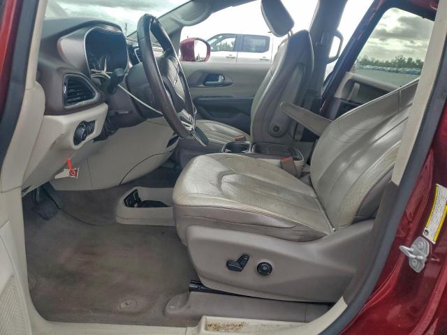 Chrysler Pacifica Touring L Image 5