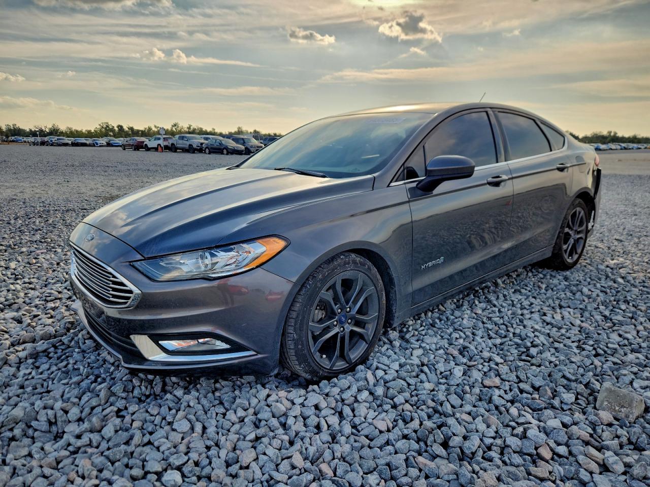 Ford Fusion Se Hybrid Image 1