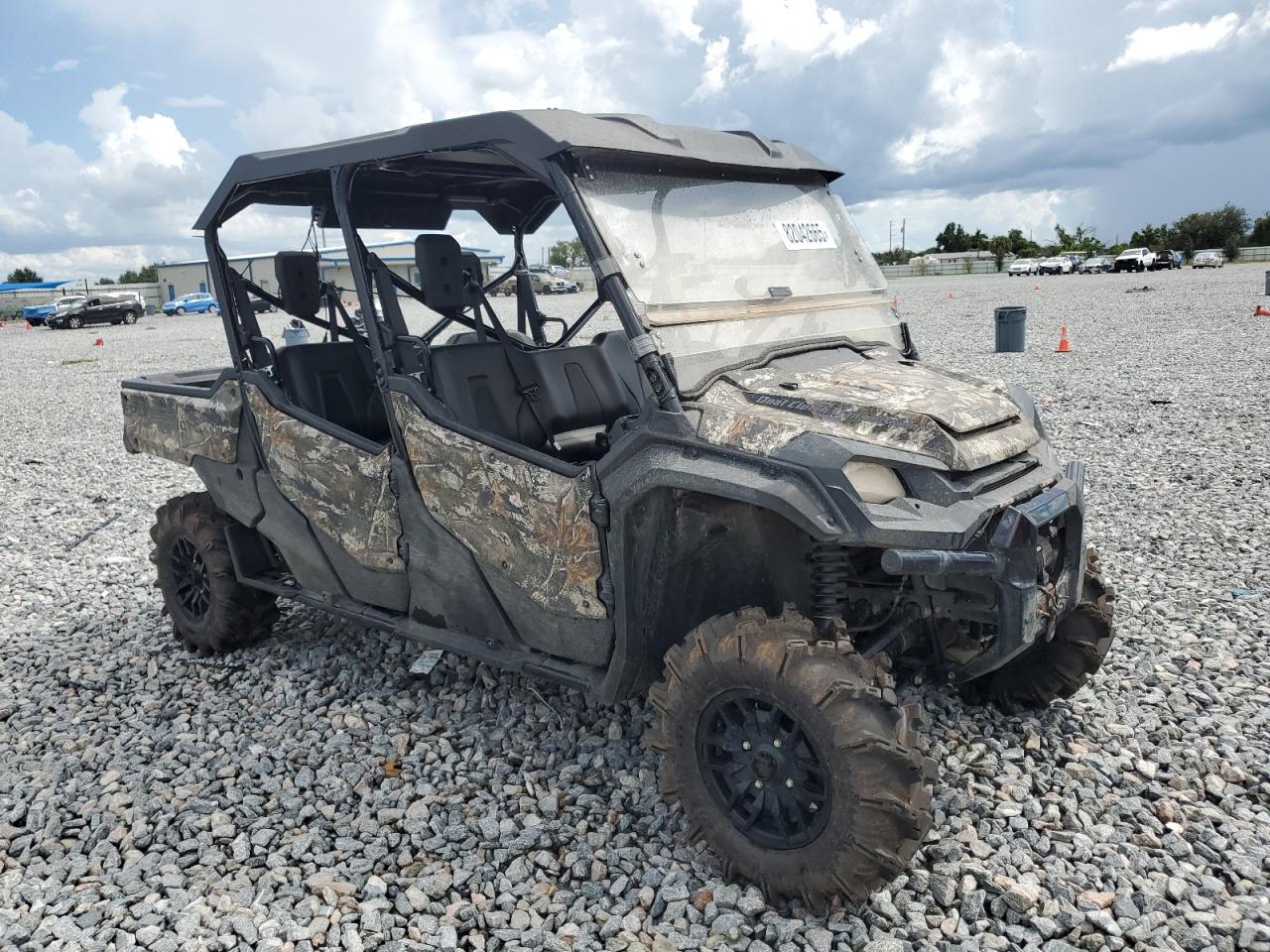 Hond Sxs1000 M6 M6d Image 1