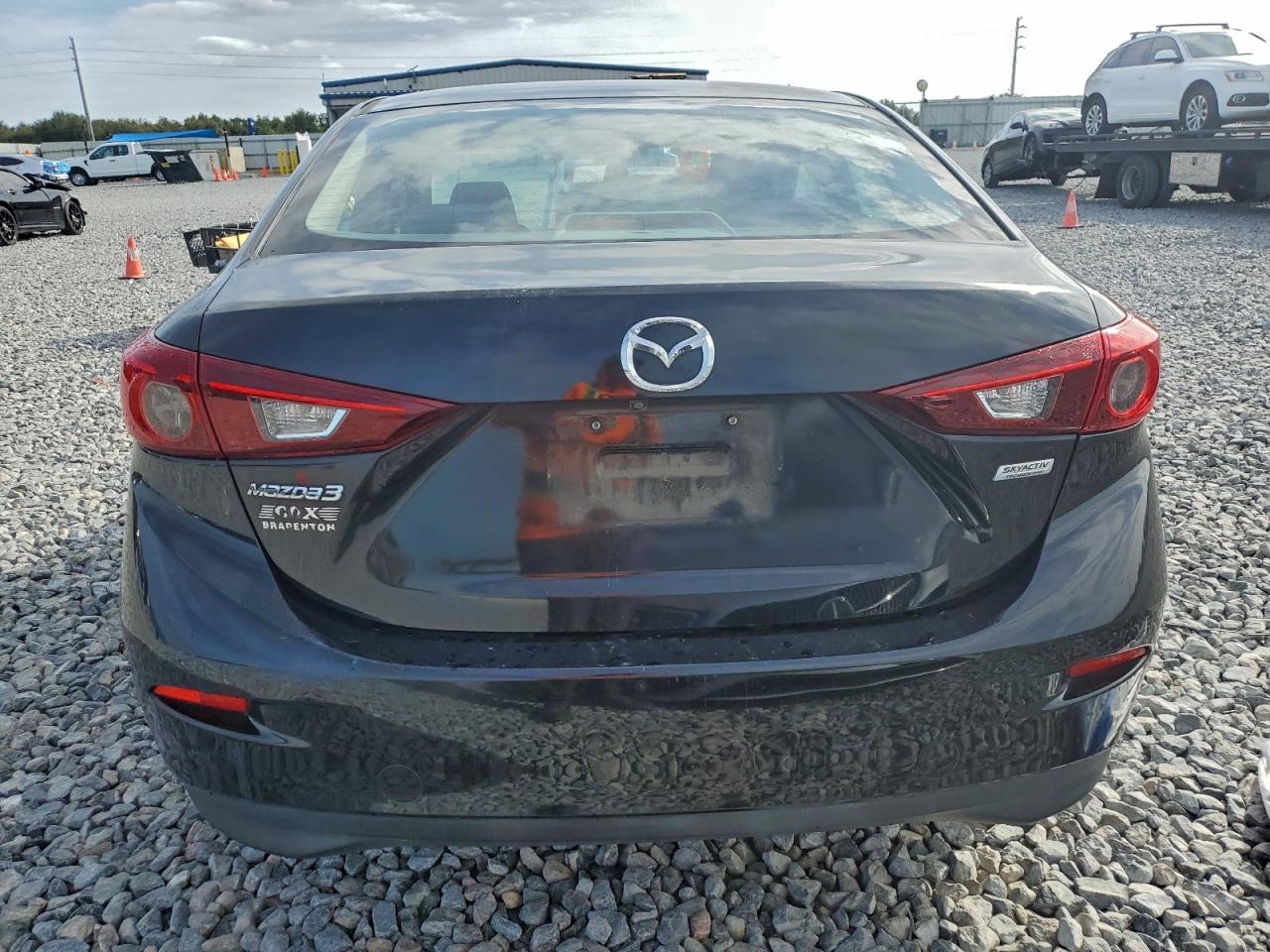 Mazda 3 Sport Image 12