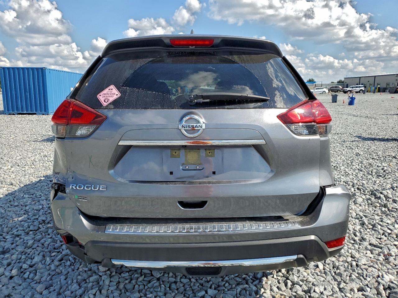 Nissan Rogue S Image 8