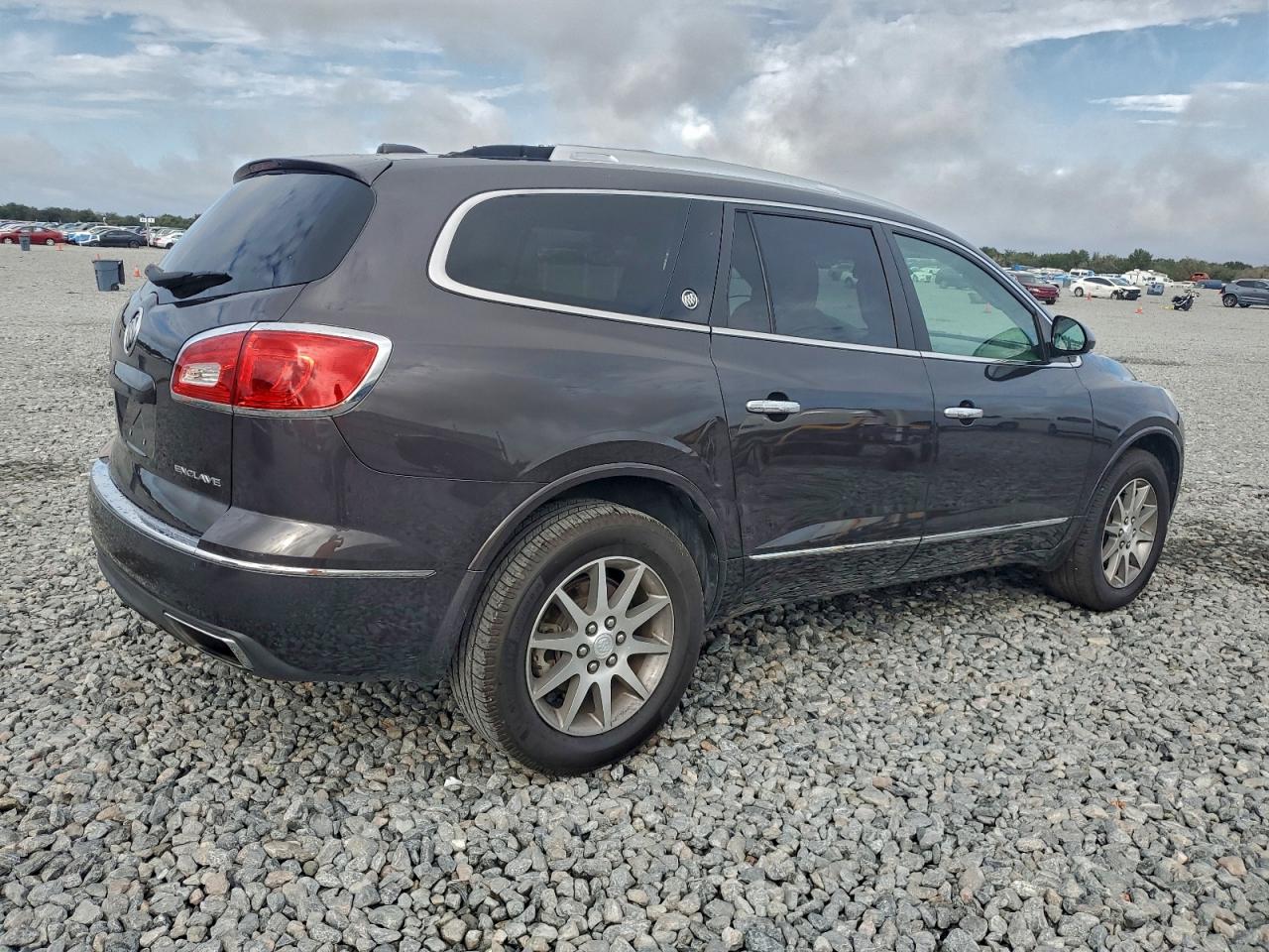 Buick Enclave Image 4
