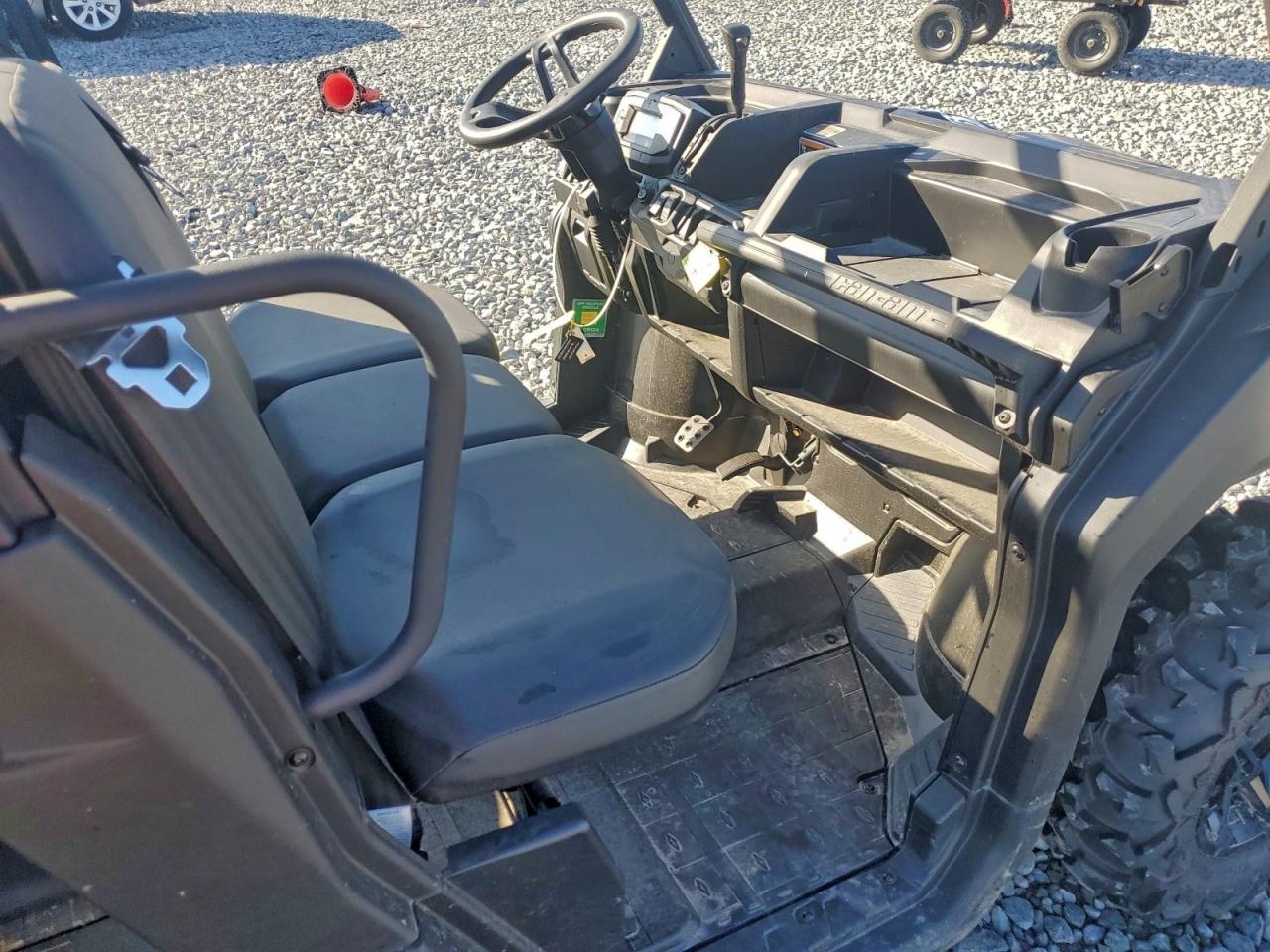 Can-Am Defender Hd9 Image 8