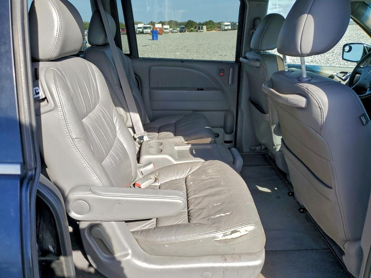 Honda Odyssey Touring Image 9