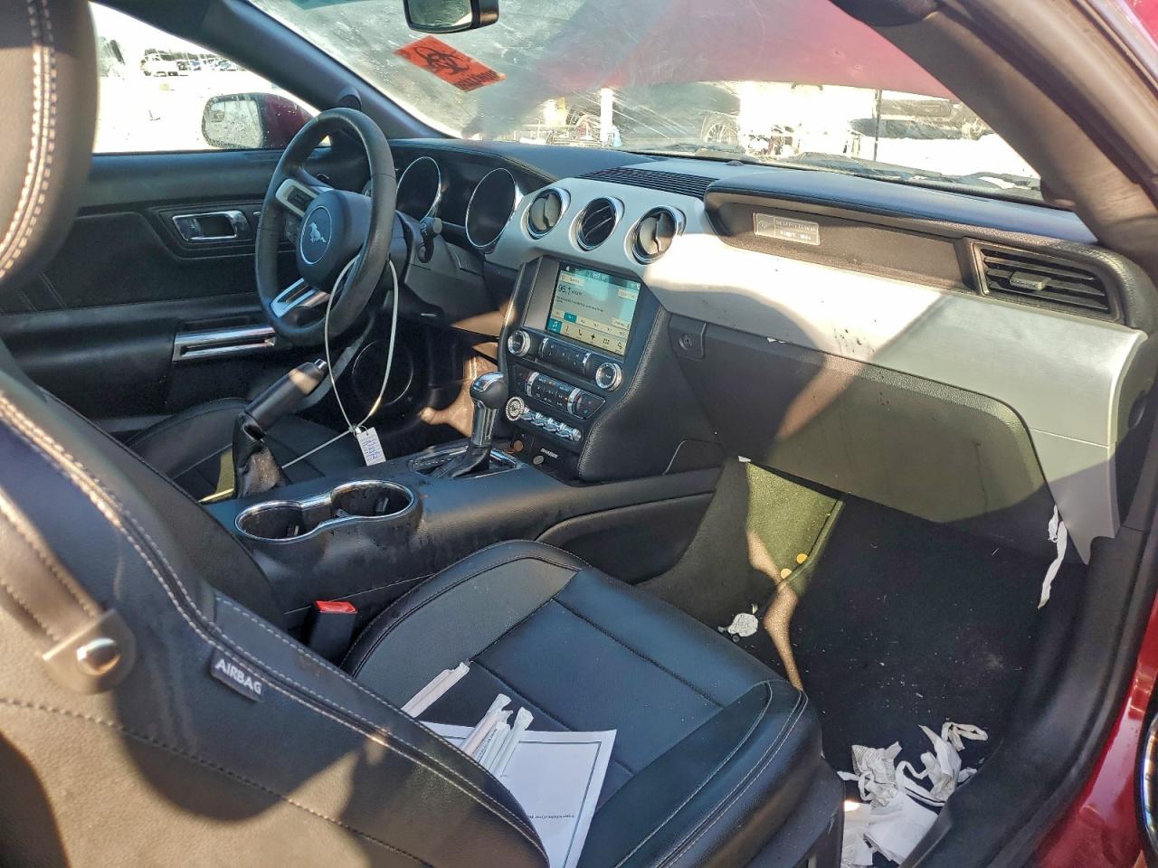 Ford Mustang Image 8