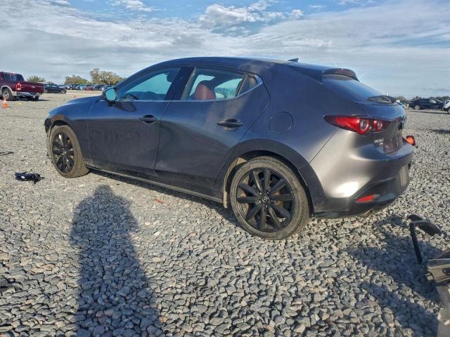 Mazda 3 Premium Image 8