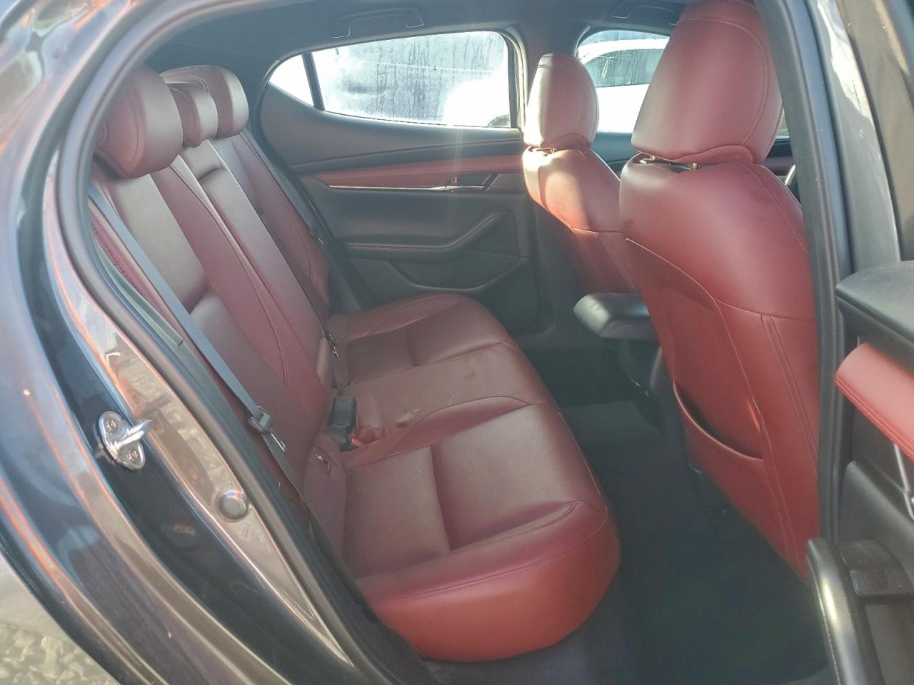 Mazda 3 Premium Image 12