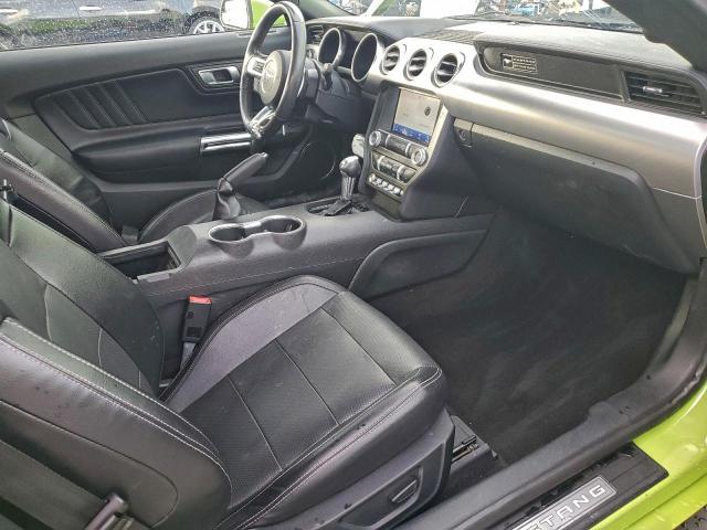 Ford Mustang Image 9