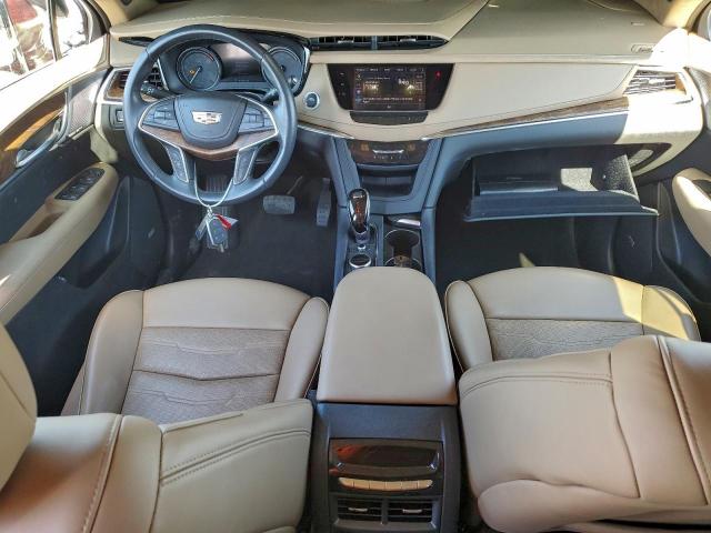 Cadillac XT5 Platinum Premium Luxury Image 9