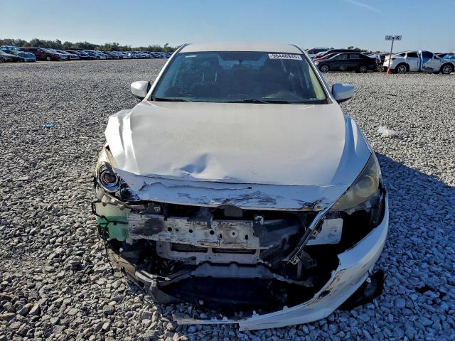 Mazda 3 Touring Image 3