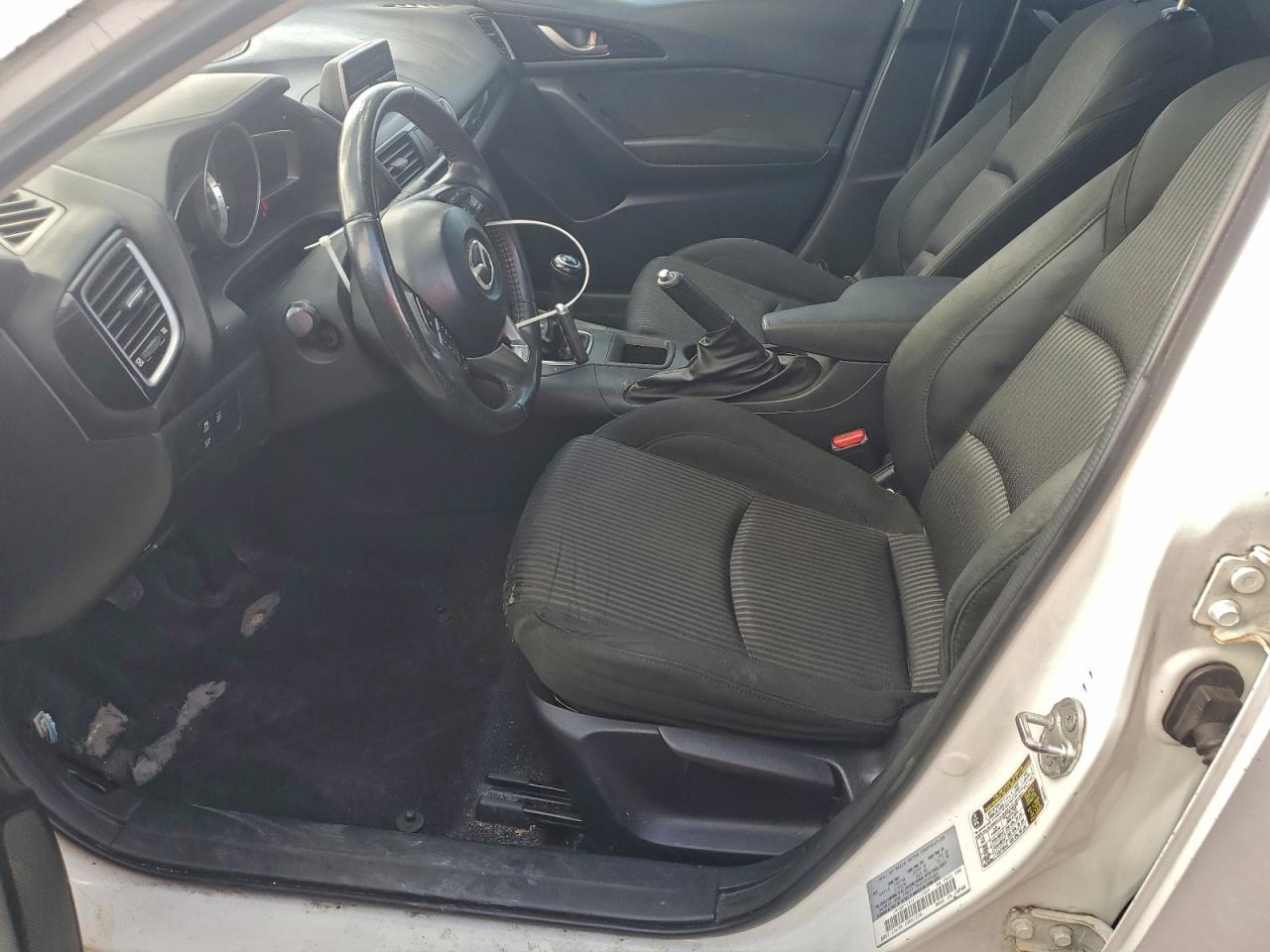 Mazda 3 Touring Image 10