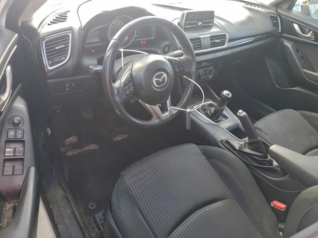 Mazda 3 Touring Image 5