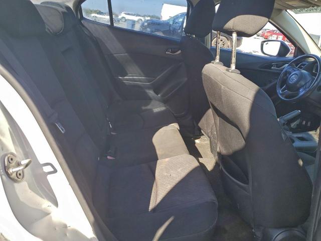 Mazda 3 Touring Image 8