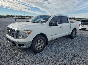  Salvage Nissan Titan