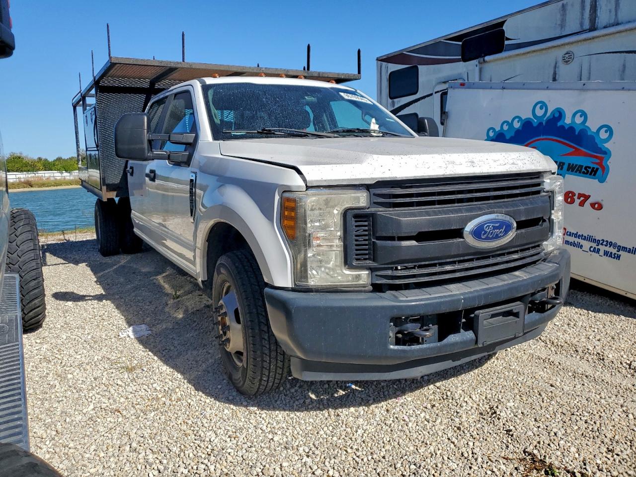 Ford F-350 Super Duty Image 6