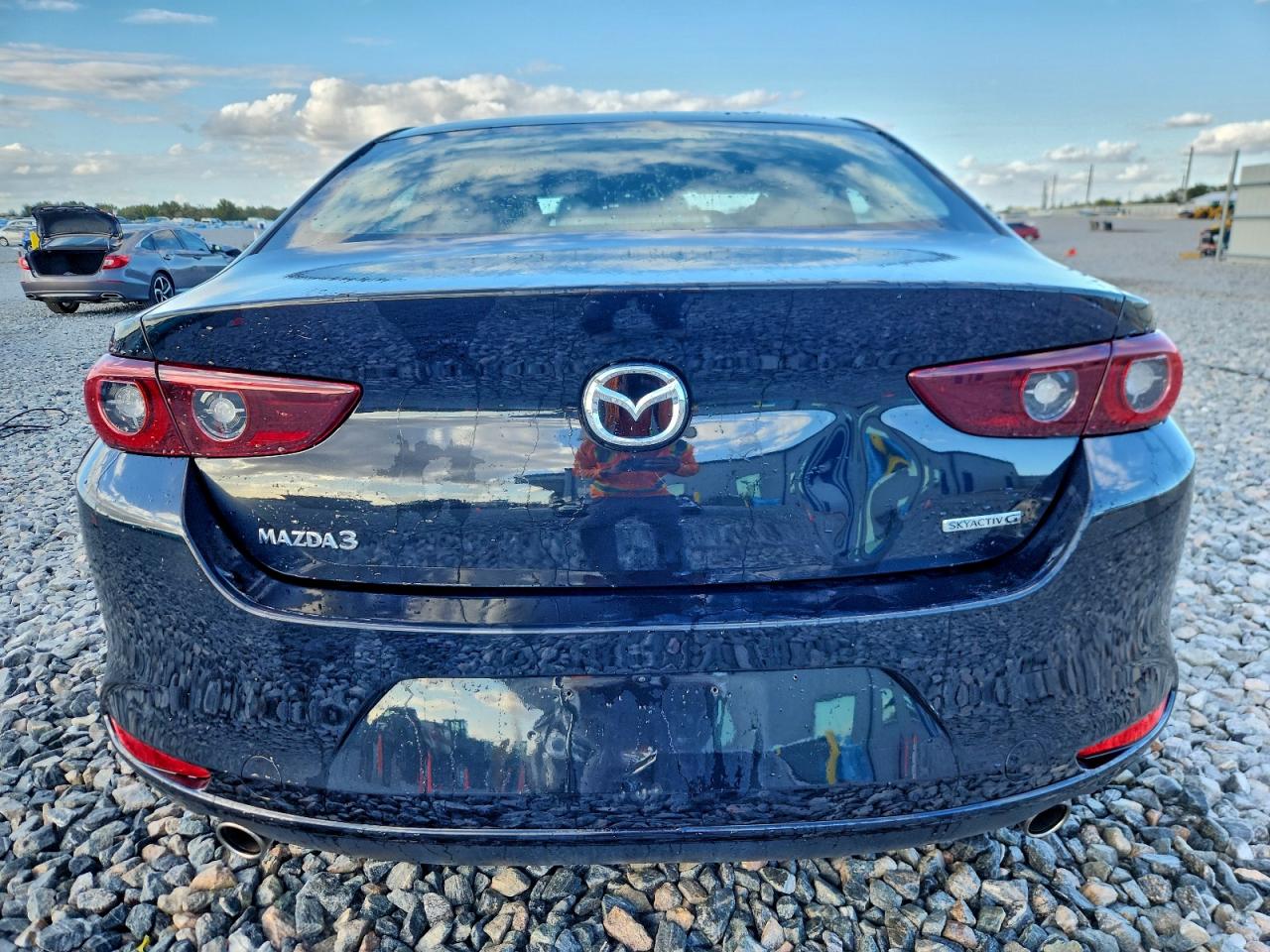 Mazda 3 Select S Select Sport Image 4