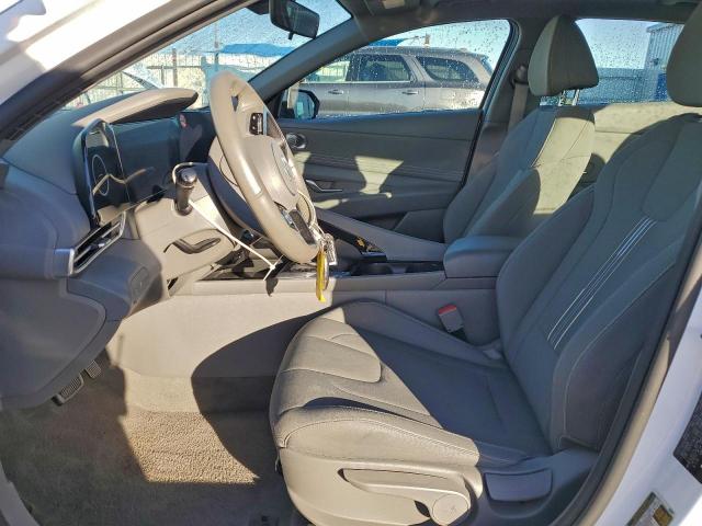 Hyundai ELANTRA Sel Image 13