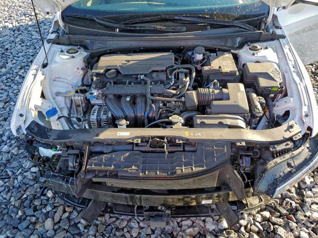 Hyundai ELANTRA Sel Image 6