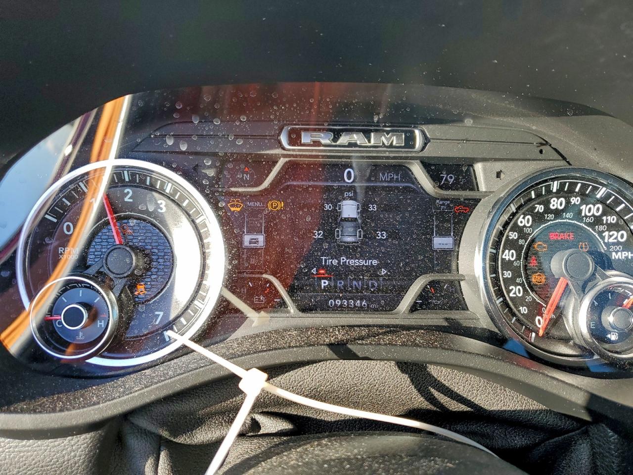 Ram 1500 Laramie Image 12