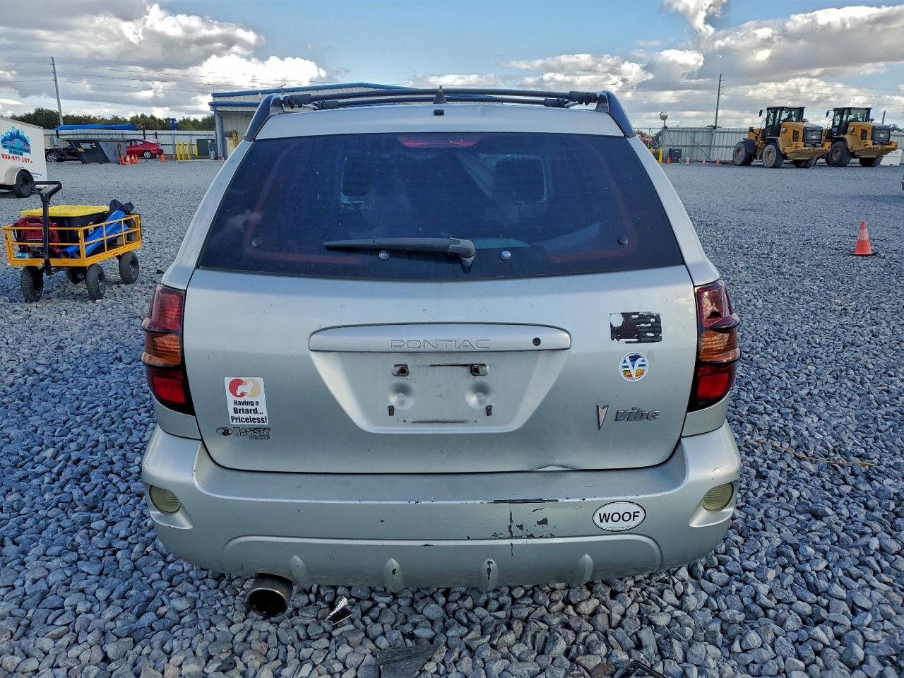 Pontiac Vibe Image 10