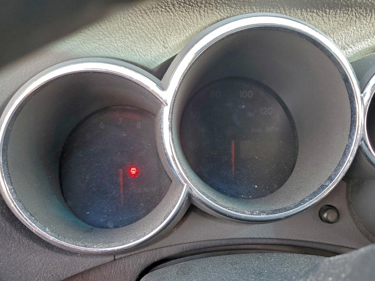 Pontiac Vibe Image 9