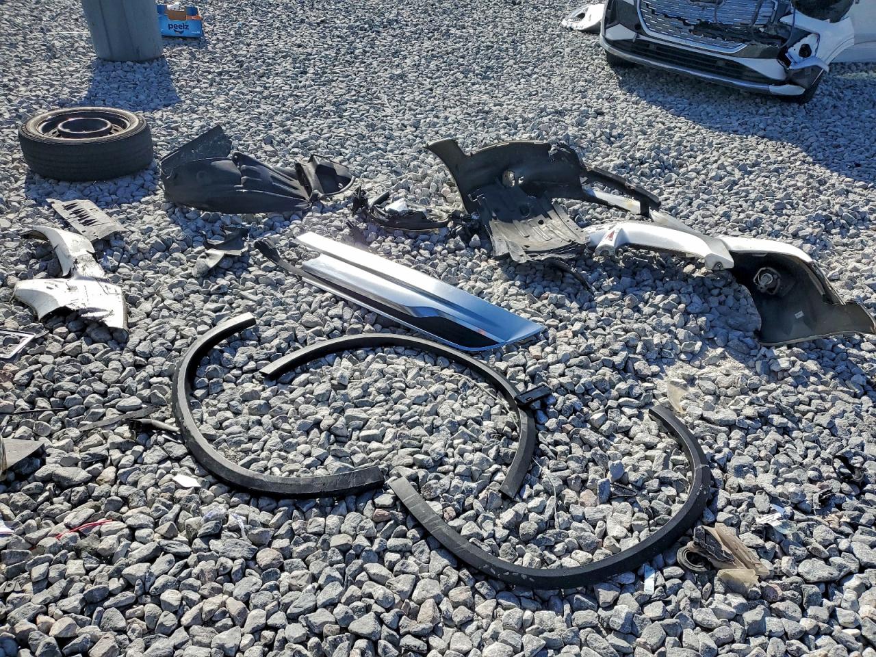 Pontiac Vibe Image 6