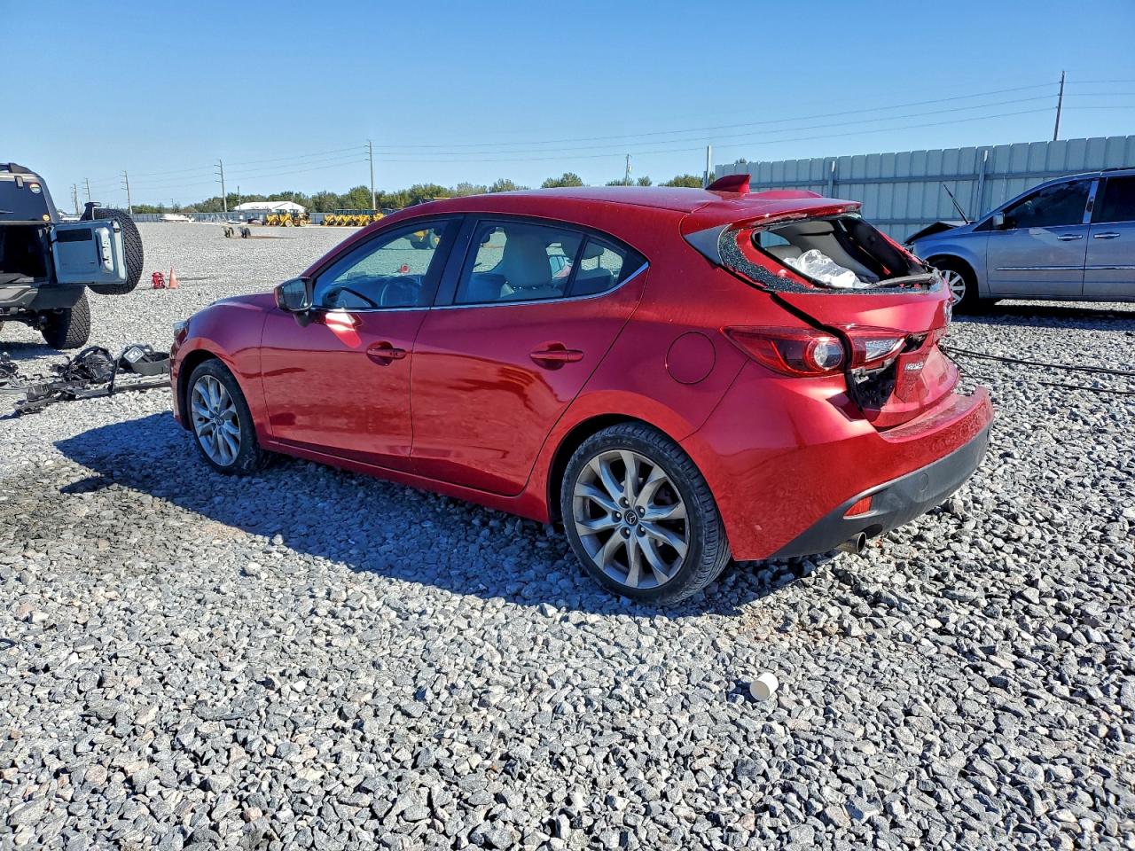 Mazda 3 Grand Touring Image 2
