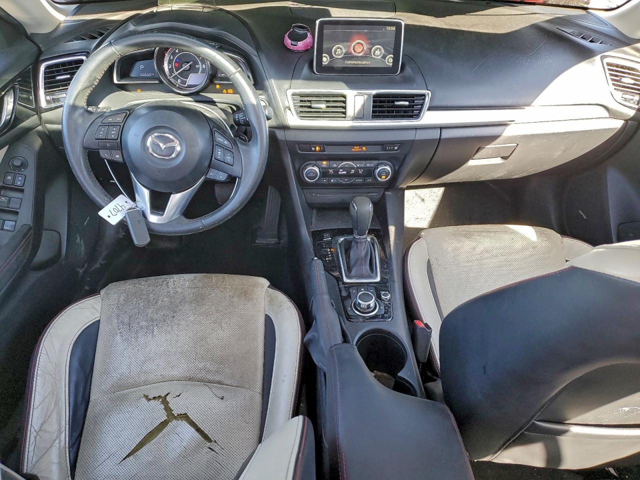 Mazda 3 Grand Touring Image 9