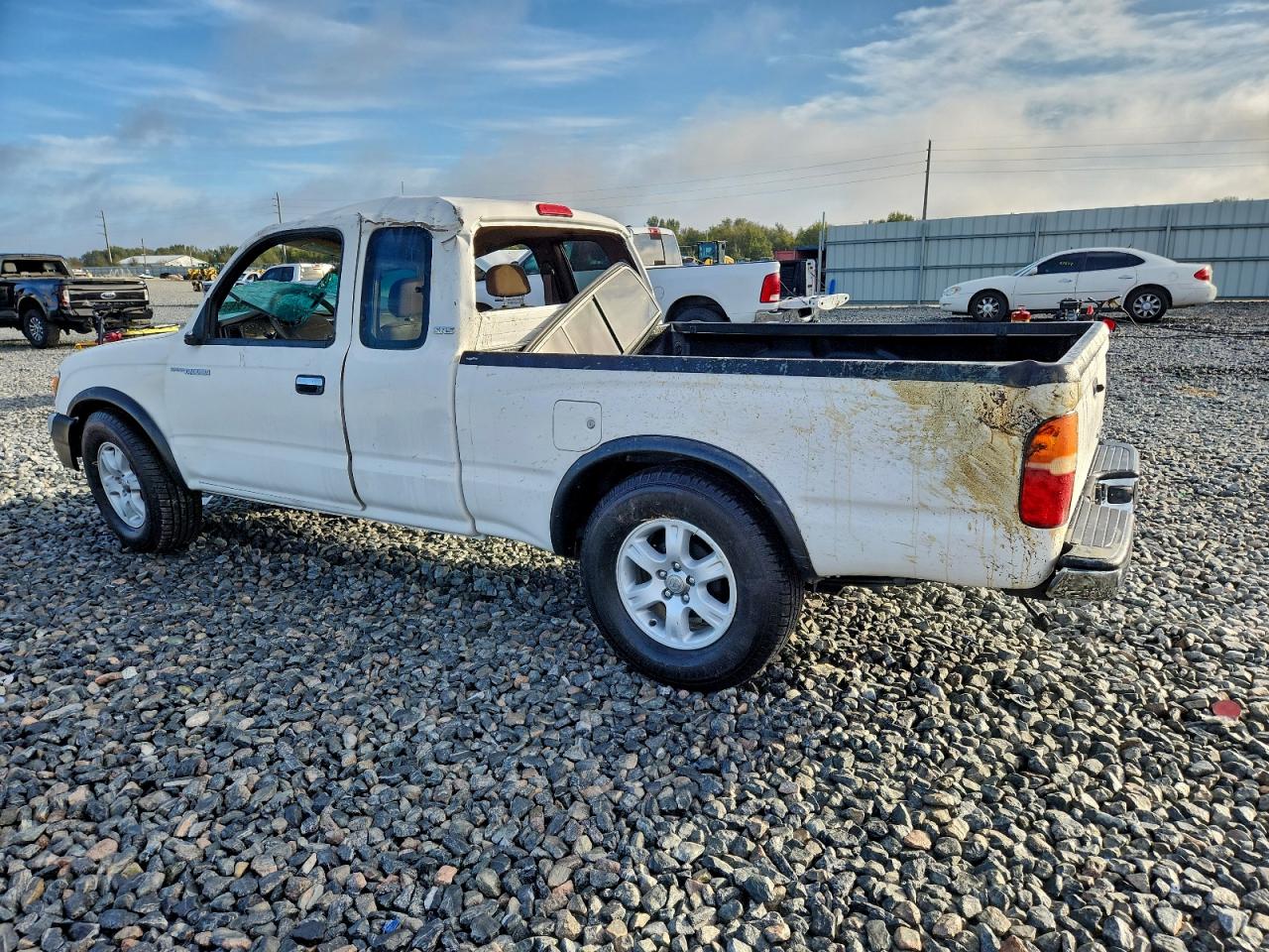 Toyota Tacoma Xtracab Image 3