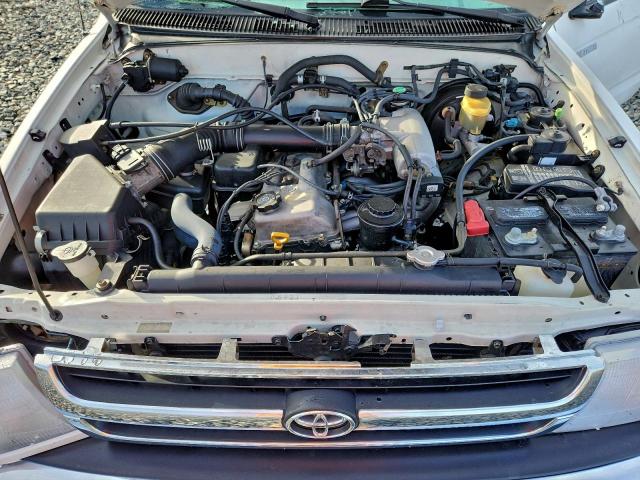 Toyota Tacoma Xtracab Image 8