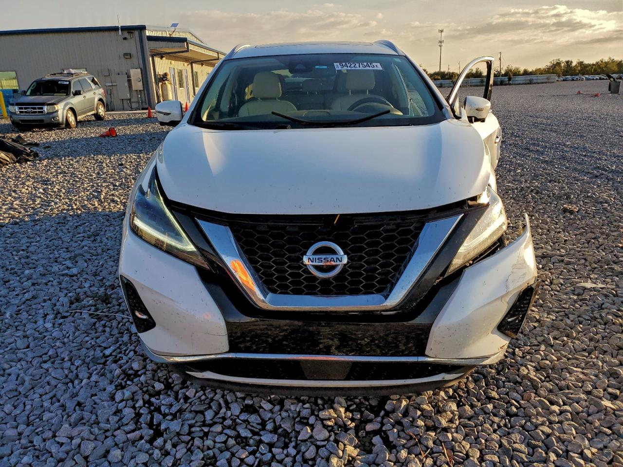 Nissan Murano Platinum Image 3