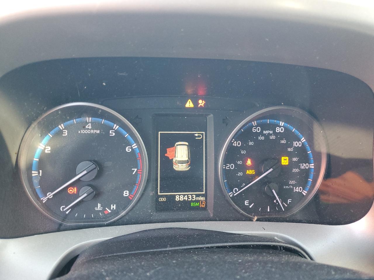 Toyota RAV4 Adventure Image 5