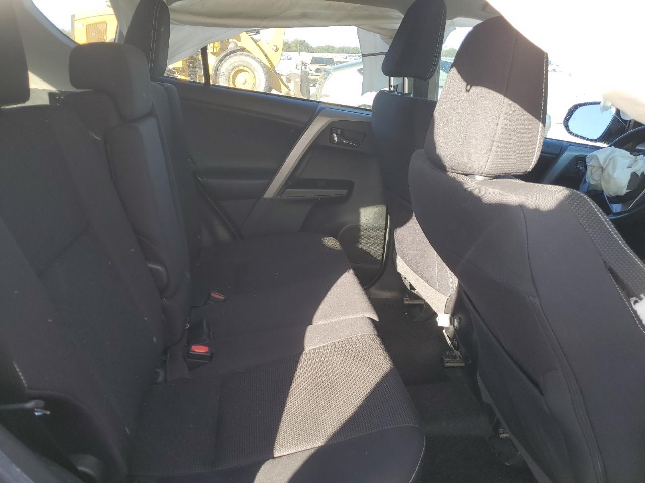 Toyota RAV4 Adventure Image 6