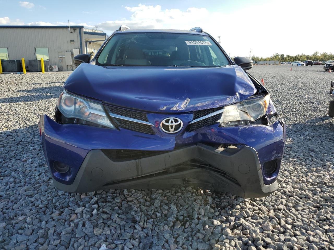 Toyota RAV4 Le Image 8