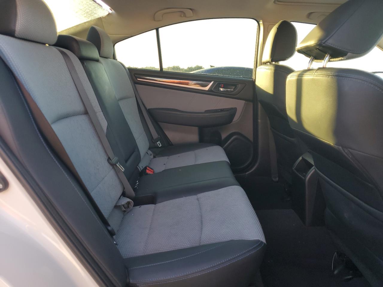 Subaru Legacy Sport Image 4