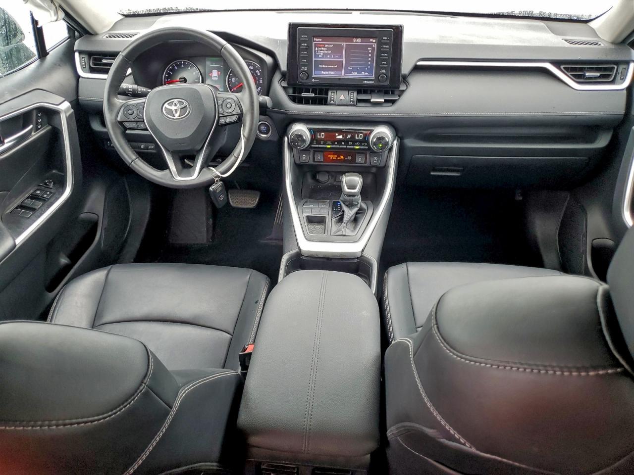 Toyota RAV4 Xle Premium Image 6