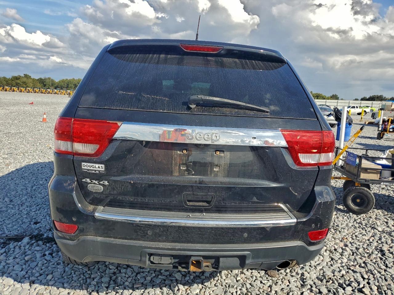 Jeep Grand Cherokee Overland Image 3